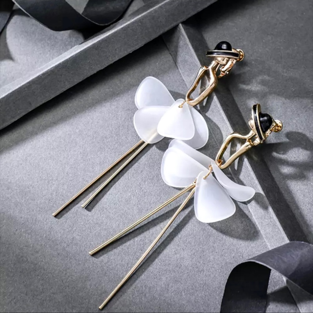 ✨Elegant Lady Dangle Earrings